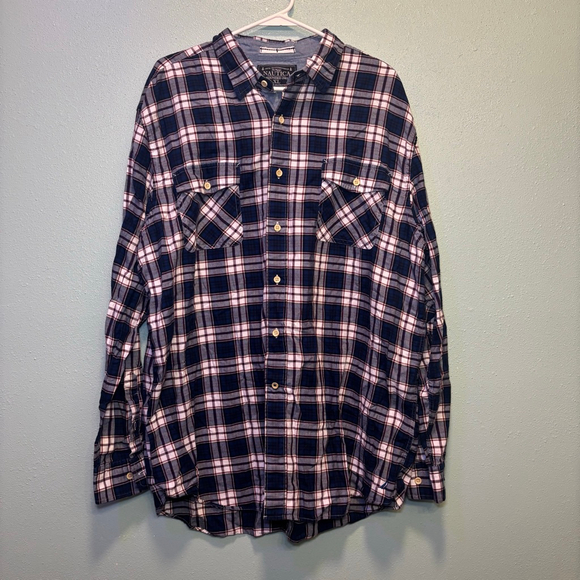 Men's Nautica XL Blue White Red Plaid Casual Button Down Shirt - Picture 1 of 8